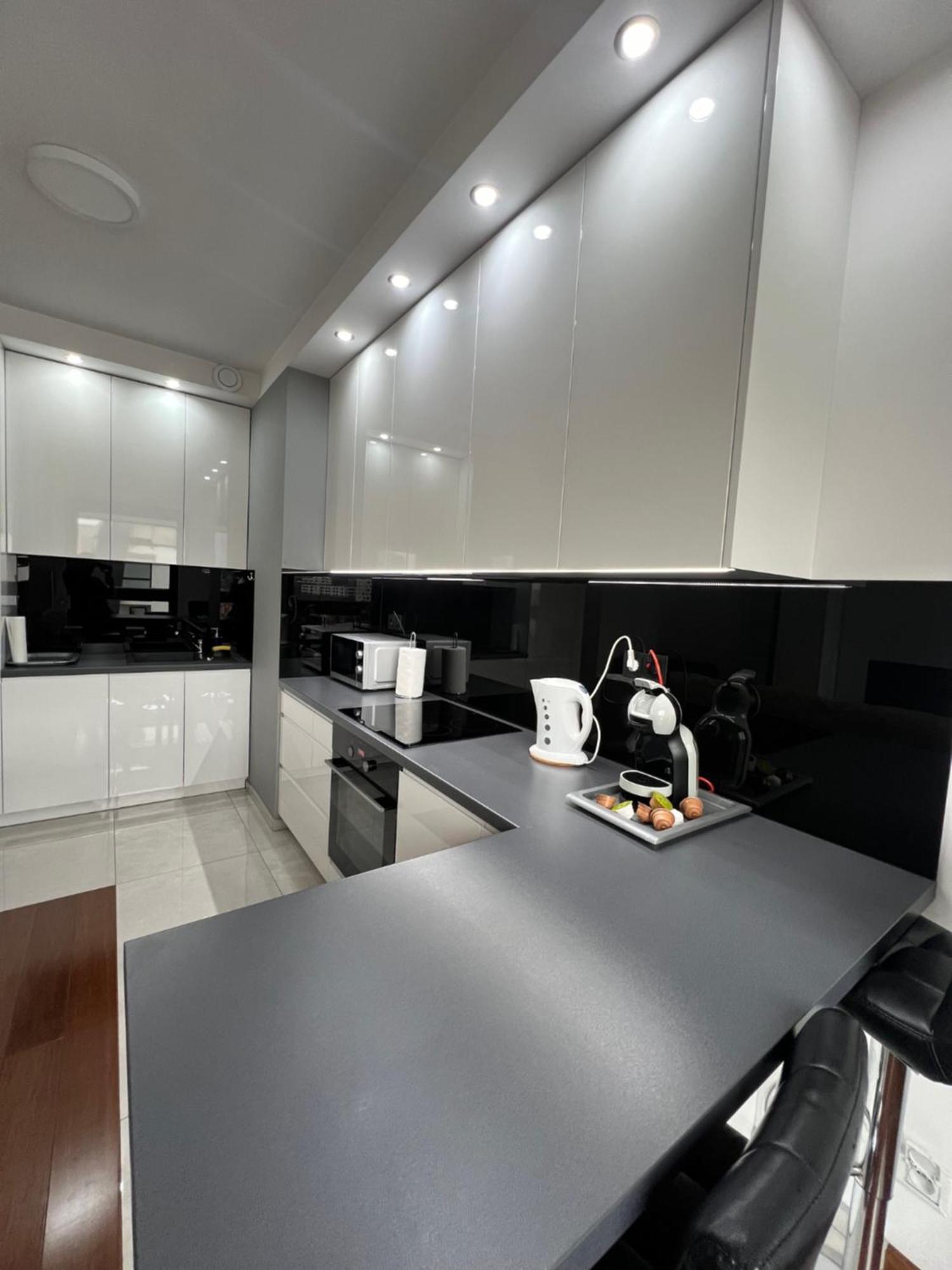 Apartament H&P Silver وارسو المظهر الخارجي الصورة
